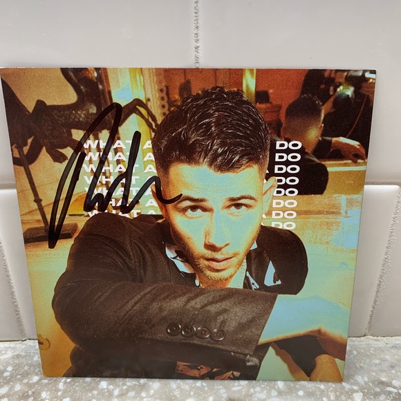 Nick Jonas Autographed “What A Man Gotta Do” Single CD - Picture 4 of 4